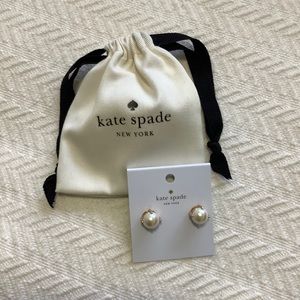 Kate Spade | Pearl Stud Earring